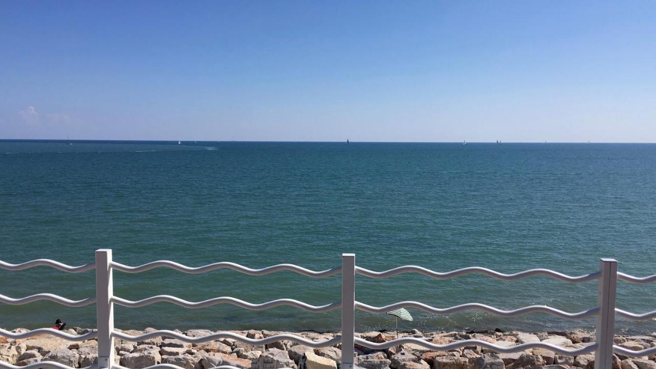 Ca Dell'Angelo - Caorle Lejlighedshotel Eksteriør billede
