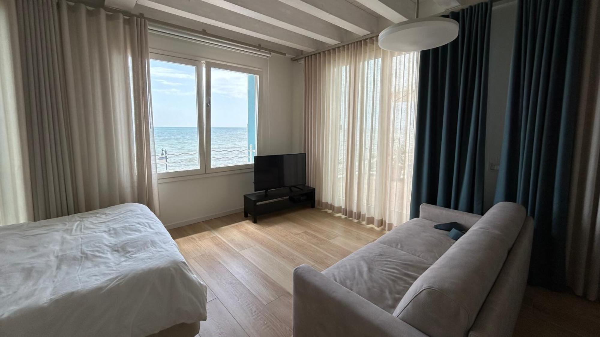 Ca Dell'Angelo - Caorle Lejlighedshotel Eksteriør billede